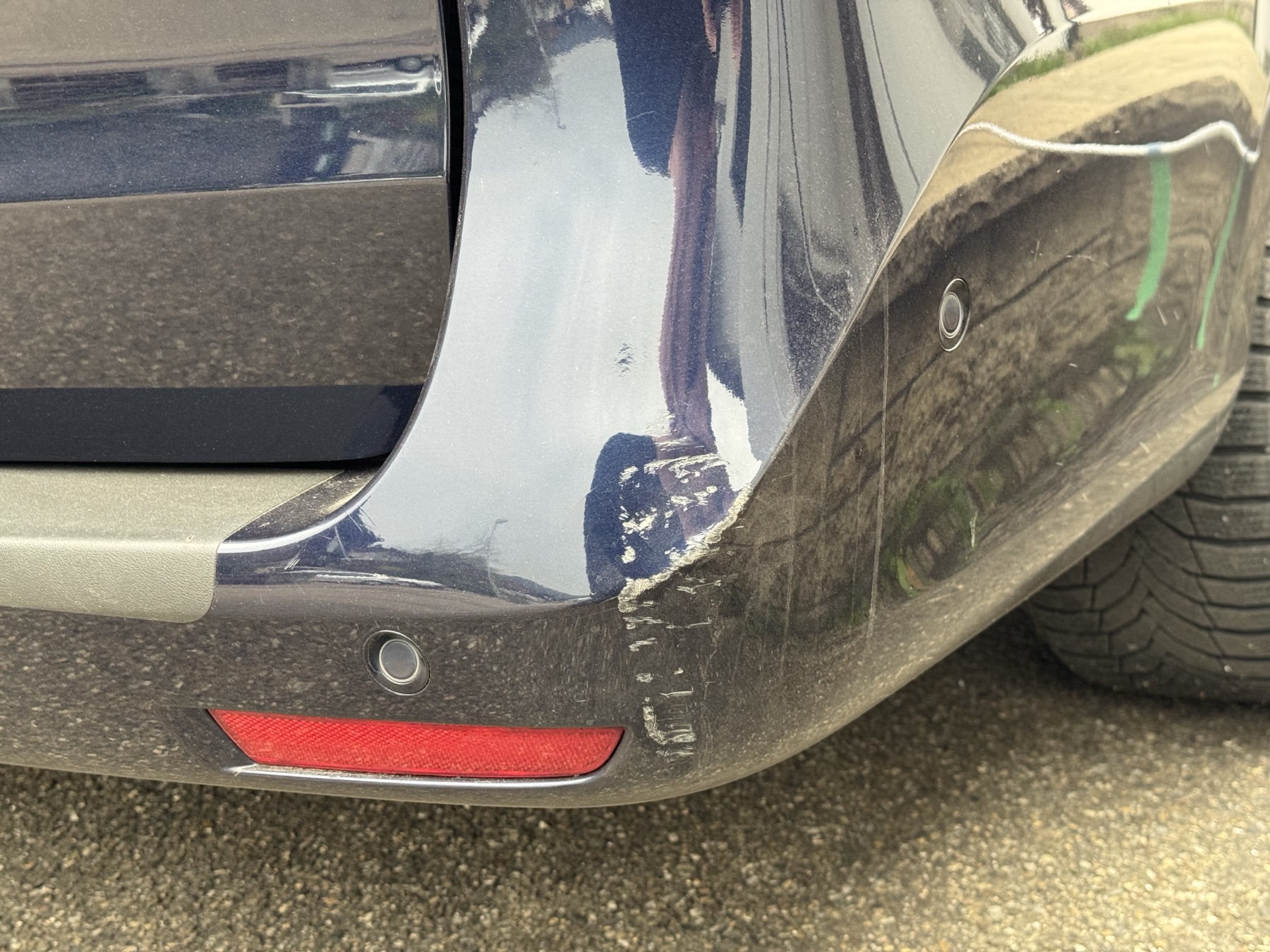 Schramme Heckstoßstange